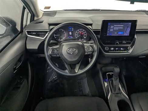 Used 2023 Toyota Corolla LE image 30