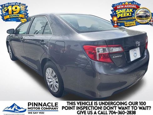Used 2014 Toyota Camry FWD image 3