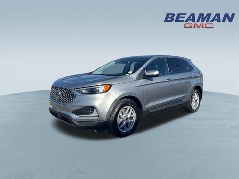 Used 2023 Ford Edge SEL image 3