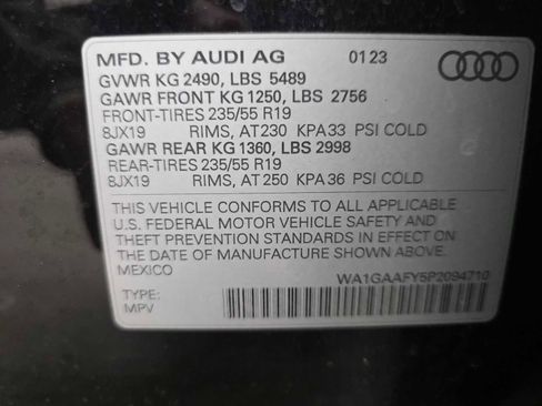 Used 2023 Audi Q5 2.0T Premium w/ Convenience Package image 13