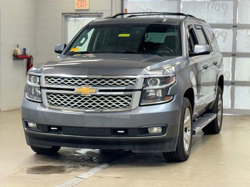 Used 2018 Chevrolet Tahoe LT w/ LT Signature Package AWD/4WD image 3