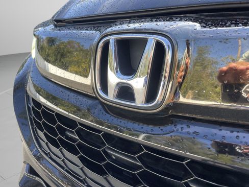 Used 2019 Honda HR-V Sport image 22