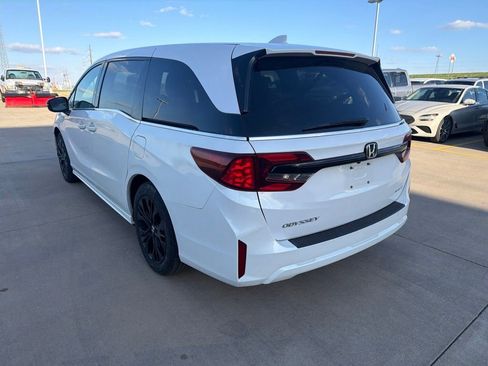Used 2025 Honda Odyssey Sport-L image 5