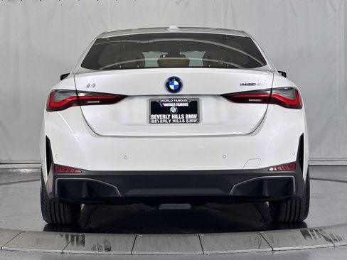 Used 2023 BMW i4 eDrive40 w/ Premium Package RWD image 10