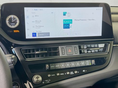 New 2025 Lexus ES 350 F Sport image 11