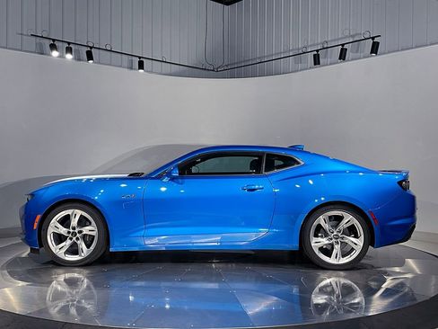 Used 2024 Chevrolet Camaro LT w/ RS Package RWD image 11