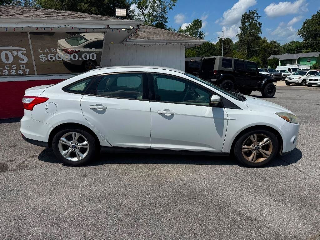 Used 2013 Ford Focus SE FWD image 7
