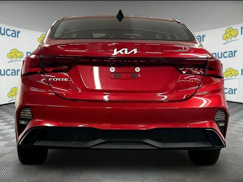 Used 2022 Kia Forte LXS w/ LXS Technology Package image 5