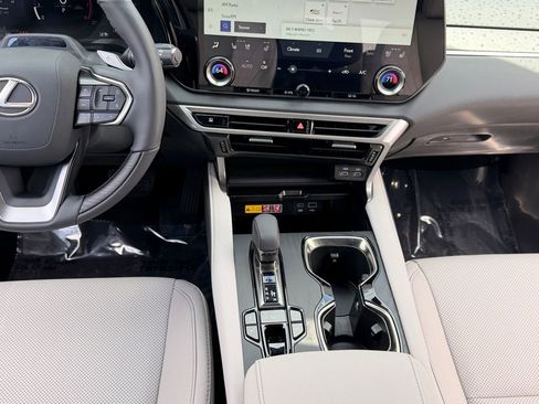Certified 2026 Lexus RX 350 F Sport w/ Convenience Package AWD/4WD image 13