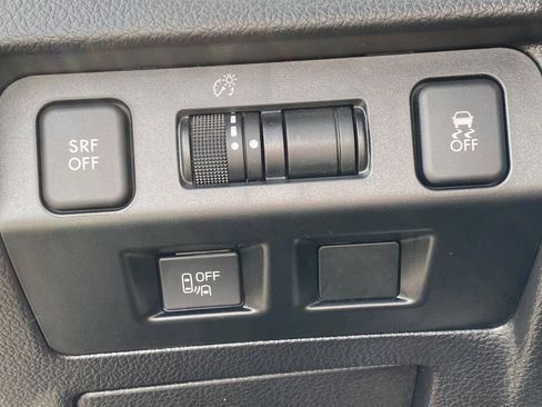 Used 2016 Subaru Crosstrek 2.0i Premium image 18