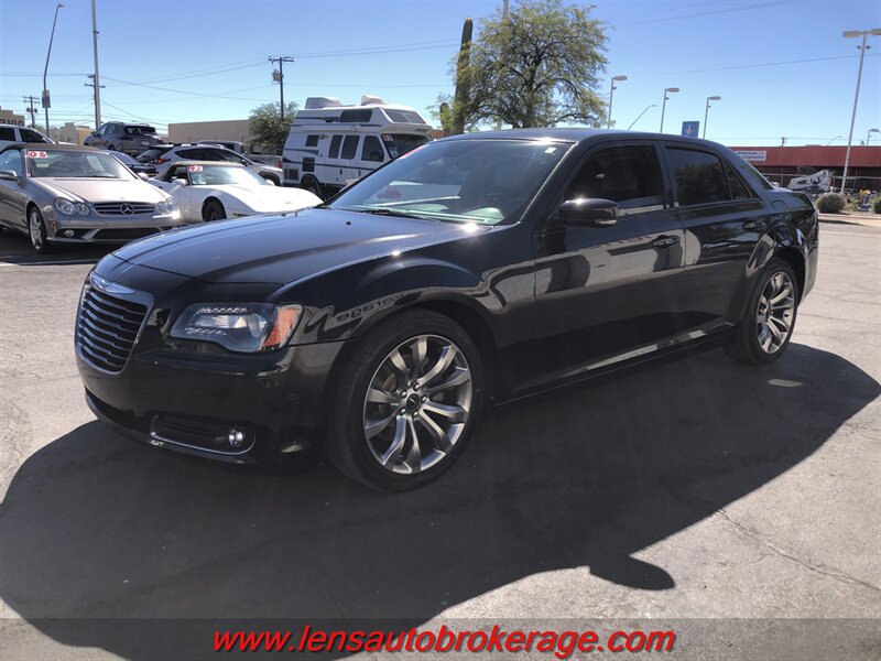 Used 2014 Chrysler 300 S RWD image 4