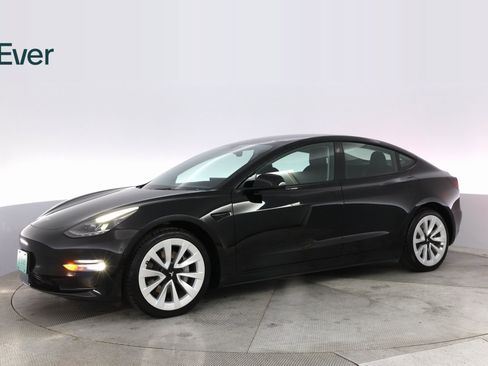 Used 2022 Tesla Model 3 Long Range image 15
