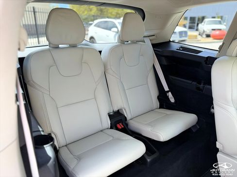 Used 2022 Volvo XC90 T8 Inscription w/ Advanced Package AWD/4WD image 38