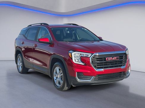 Used 2023 GMC Terrain SLE w/ Driver Convenience Package AWD/4WD image 5