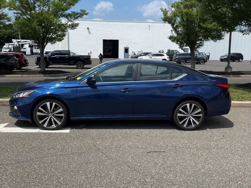 Used 2020 Nissan Altima 2.5 SR AWD/4WD image 7