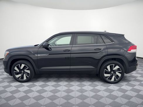 Used 2025 Volkswagen Atlas Cross Sport SE AWD/4WD image 2
