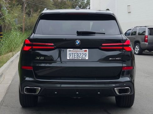 Used 2025 BMW X5 sDrive40i w/ Executive Package image 6