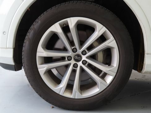 Used 2025 Audi Q7 3.0T Premium Plus AWD/4WD image 28