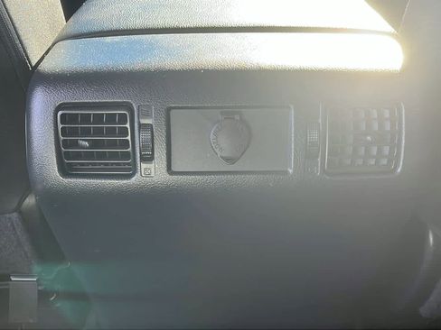 Used 2019 Toyota Tundra SR5 image 26