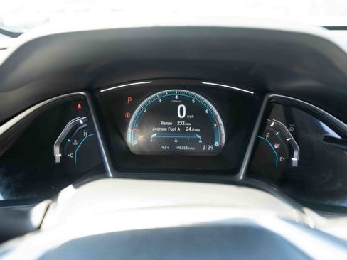 Used 2017 Honda Civic Touring image 16