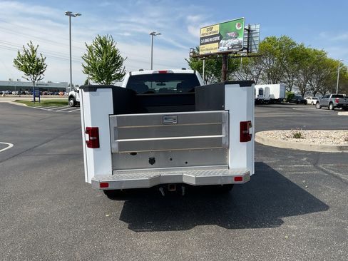 Used 2022 Ford F250 XLT AWD/4WD image 5