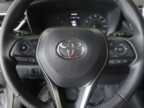 Used 2023 Toyota Corolla SE w/ SE Premium Package FWD image 13