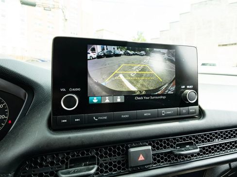 Used 2025 Honda HR-V LX image 32