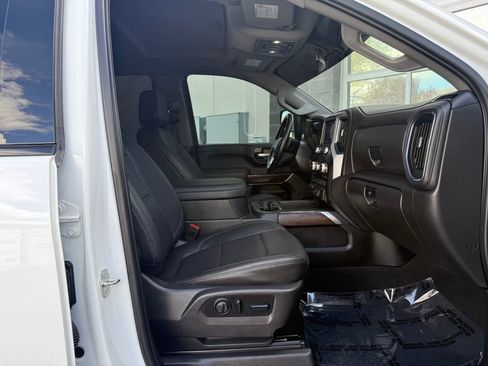 Used 2023 GMC Sierra 3500 SLT w/ SLT Premium Package AWD/4WD image 21