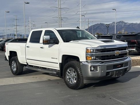 Used 2019 Chevrolet Silverado 3500 LTZ w/ Duramax Plus Package image 28