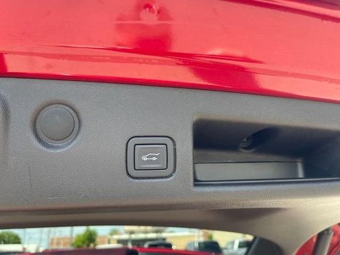 Used 2023 Chevrolet Equinox LT FWD image 37