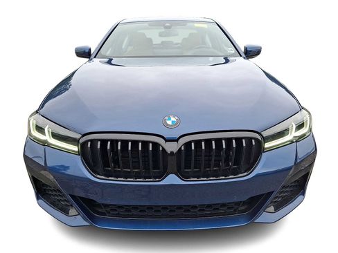 Used 2023 BMW 540i xDrive w/ M Sport Package AWD/4WD image 2
