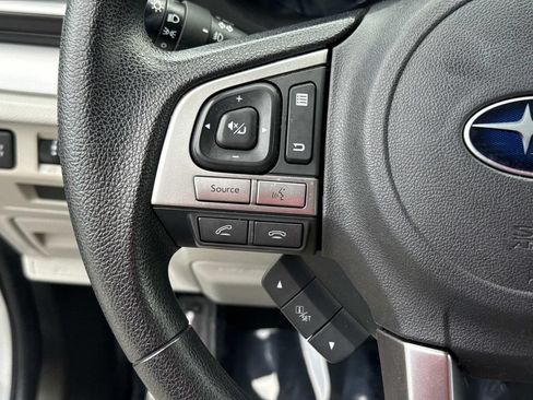 Used 2018 Subaru Forester 2.5i Premium AWD/4WD image 41