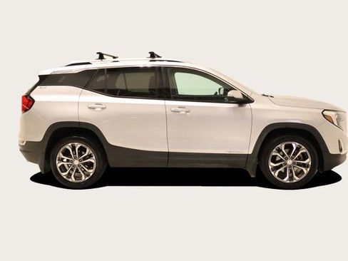 Used 2018 GMC Terrain SLT image 4