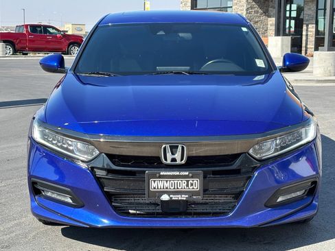 Used 2020 Honda Accord Sport image 2