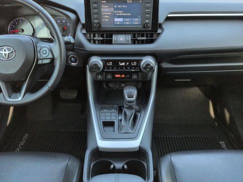 Certified 2019 Toyota RAV4 XLE Premium w/ Cold Weather Package AWD/4WD image 18