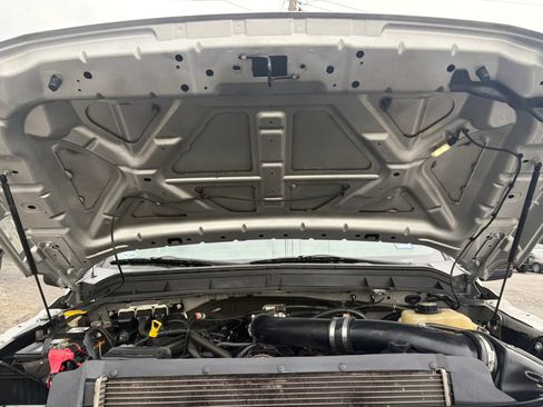 Used 2016 Ford F250 XL w/ Power Equipment Group AWD/4WD image 9