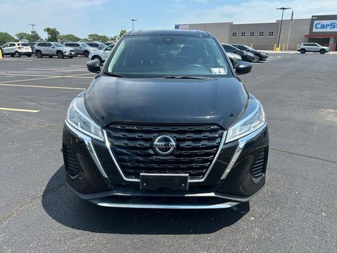 Used 2021 Nissan Kicks S FWD image 4