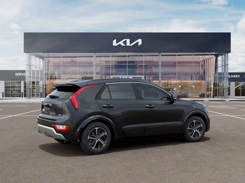 New 2026 Kia Niro FWD image 6