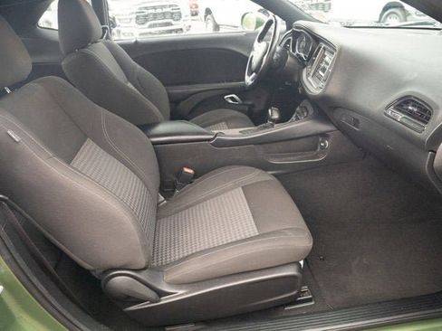 Used 2023 Dodge Challenger SXT image 27