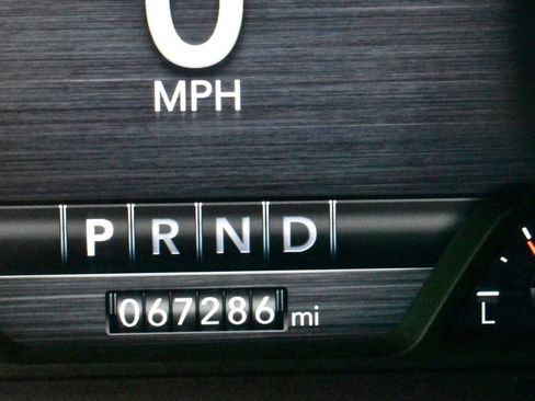 Used 2021 RAM 1500 Laramie image 21