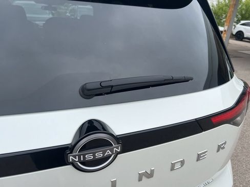 Certified 2024 Nissan Pathfinder SV w/ SV Premium Package AWD/4WD image 35