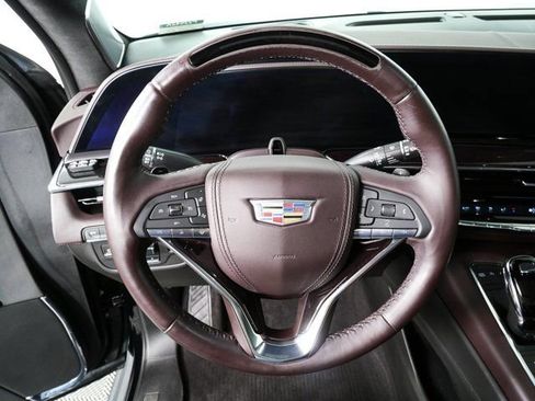 Used 2023 Cadillac Escalade ESV Premium Luxury Platinum image 9