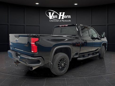 Used 2024 Chevrolet Silverado 2500 LTZ w/ LTZ Plus Package AWD/4WD image 7