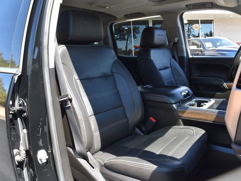 Used 2019 GMC Sierra 2500 Denali AWD/4WD image 29
