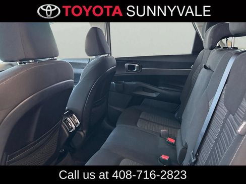 Used 2026 Kia Sorento LX FWD image 5