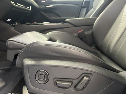 Certified 2025 Audi Q6 e-tron Premium Plus w/ Premium Plus image 17