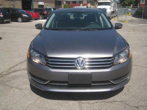 Used 2015 Volkswagen Passat 1.8T SE image 2