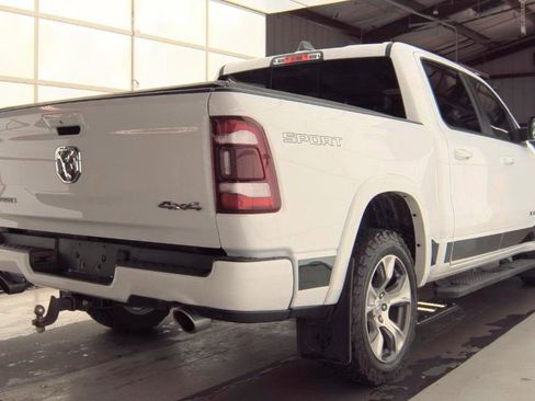 Used 2020 RAM 1500 Laramie AWD/4WD image 3