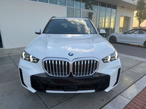 Used 2026 BMW X5 sDrive40i w/ M Sport Package RWD image 2