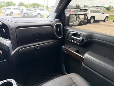 Used 2020 GMC Sierra 1500 SLE w/ SLE Value Package image 17